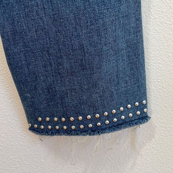 Vince Camuto Studded Frayed Hem Jeans - 26 - Preloved - Picture 14 of 16